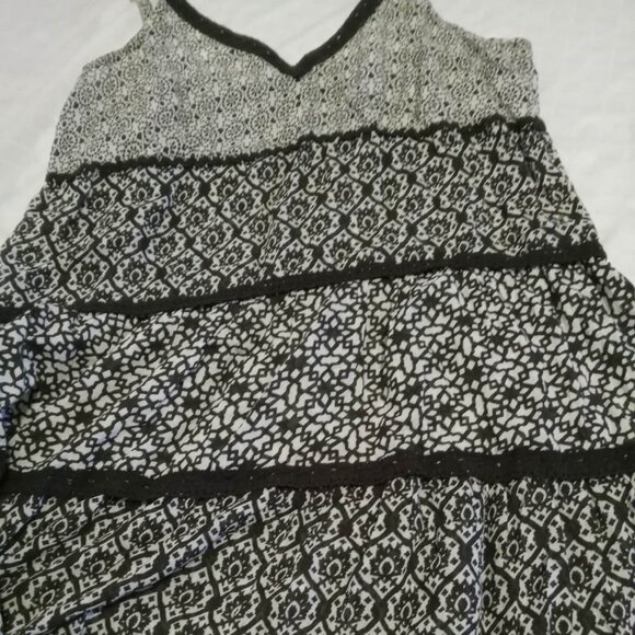 Pretty black and white cotton chiffon tiered summer dress, Large - Picture 4 of 6